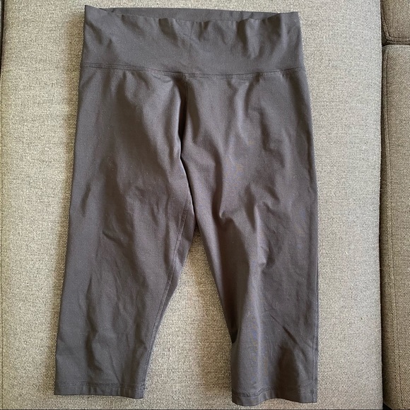 Adidas Cropped Black Leggings - Picture 2 of 4